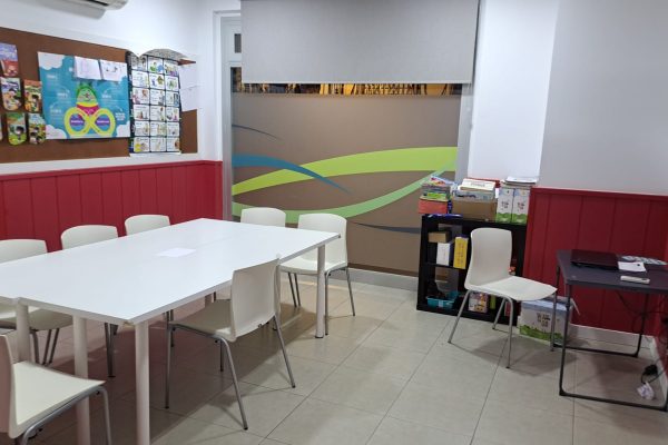 se-vende-academia-ingles-almeria4